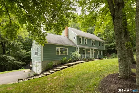 Exterior - 11 Cobblers Mill Rd, Newtown, CT 06482 photo 6 of 7