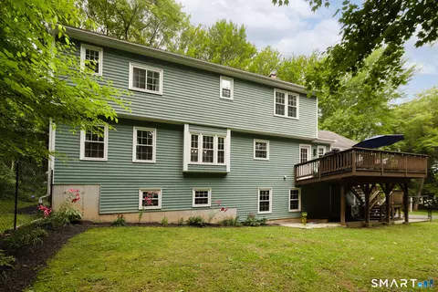 Exterior - 11 Cobblers Mill Rd, Newtown, CT 06482 photo 7 of 7