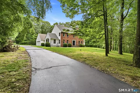 Exterior - 17 Eska Dr, Ledyard, CT 06339 photo 3 of 3
