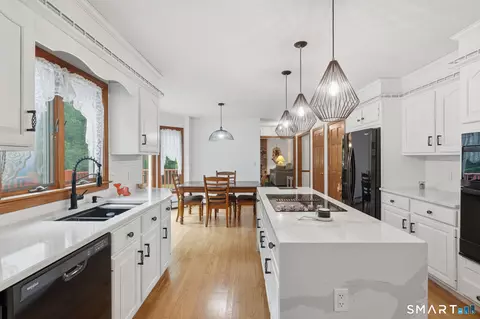 Kitchen - 17 Eska Dr, Ledyard, CT 06339 photo 2 of 5