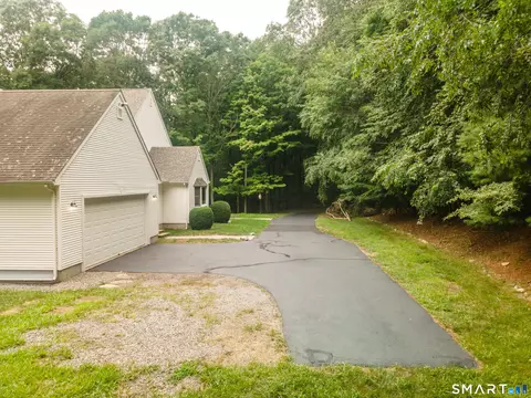 Exterior - 17 Eska Dr, Ledyard, CT 06339 photo 2 of 3