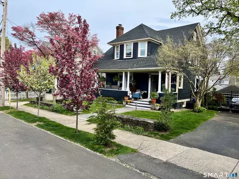 51 Mountford St, Bridgeport, CT 06605