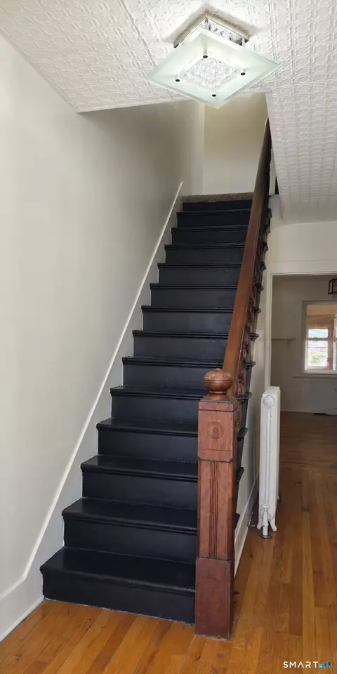 Entry Way - 8 Chestnut St, Windsor Locks, CT 06096 photo 1 of 3