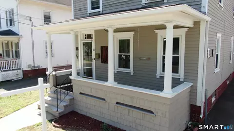 Exterior - 8 Chestnut St, Windsor Locks, CT 06096 photo 2 of 9