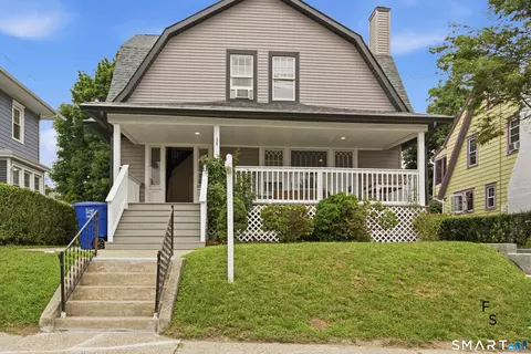 34 Harlem Ave, Bridgeport, CT 06606
