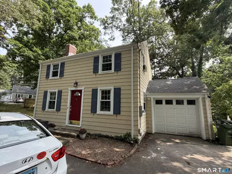 360 Griswold St, Glastonbury, CT 06033