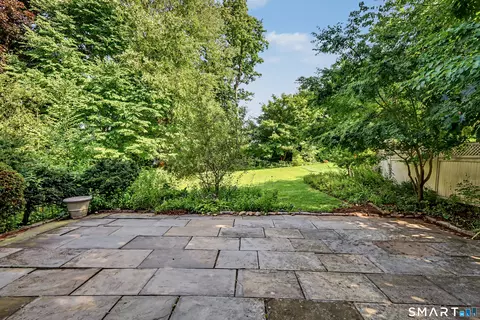 Exterior - 5 Bayside Ter, Riverside, CT 06878 photo 2 of 3