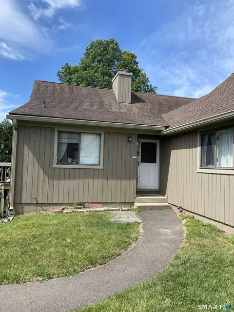212 Agawam Dr #B, Stratford, CT 06614