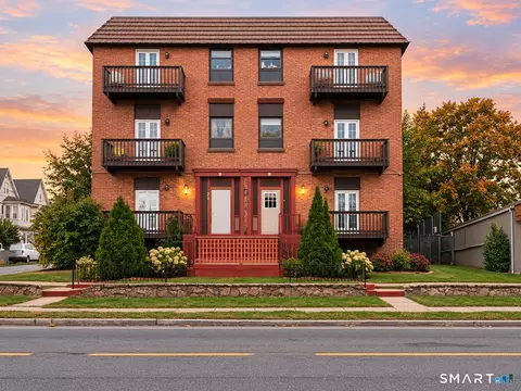 229 Franklin Ave, Hartford, CT 06114