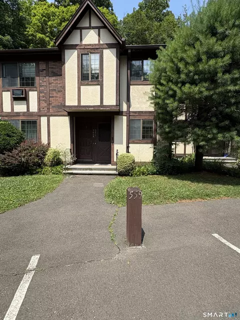 559 Swanson Cres #559, Milford, CT 06461