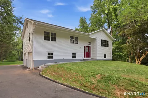 751 W Avon Rd, Avon, CT 06001