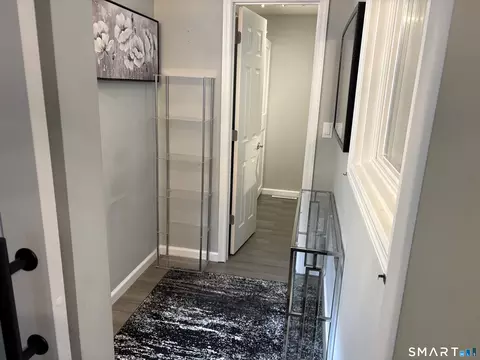 Entry Way - 9 Valley View Dr #9, Hamden, CT 06518 photo 3 of 3