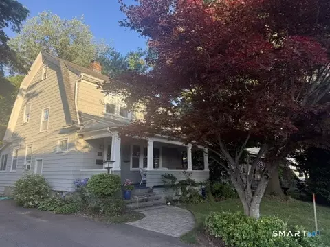 94 Lancaster Rd, West Hartford, CT 06119