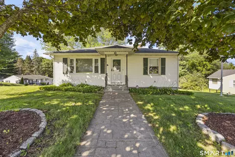 61 Alberta St, Waterbury, CT 06708