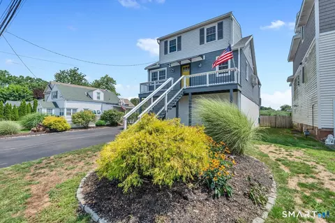 9 Phillip St, East Haven, CT 06512