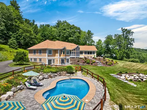 9 Reed Hill Rd, Granby, CT 06035