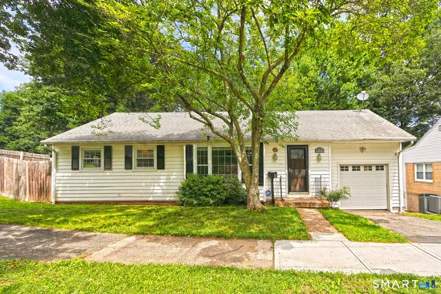 110 Roger White Dr, New Haven, CT 06511
