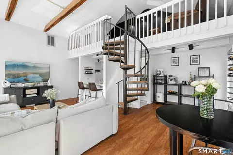 67 Cherry St #R2, Milford, CT 06460