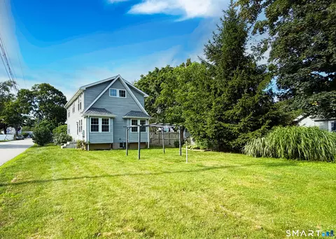 Exterior - 25 Beckwith St, Niantic, CT 06357 photo 2 of 4