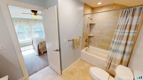 Bath - 25 Beckwith St, Niantic, CT 06357 photo 2 of 2