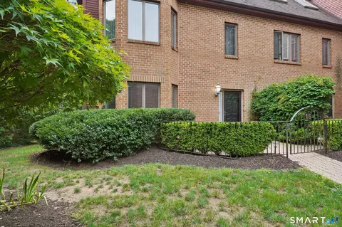 3300 Park Ave #16, Bridgeport, CT 06604