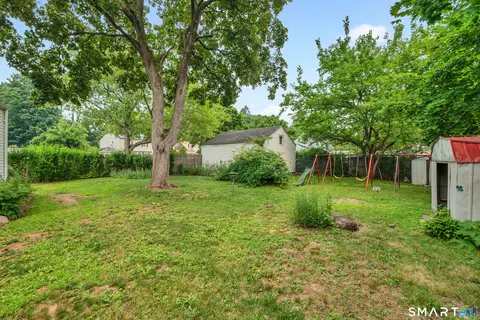 Exterior - 231 Gorham Ave, Hamden, CT 06514 photo 8 of 10