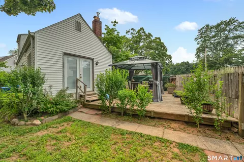 Exterior - 231 Gorham Ave, Hamden, CT 06514 photo 6 of 10