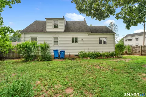 Exterior - 231 Gorham Ave, Hamden, CT 06514 photo 7 of 10