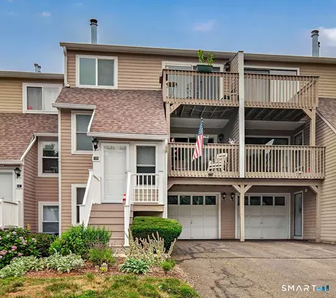 105 Peddlars Dr #105, Branford, CT 06405