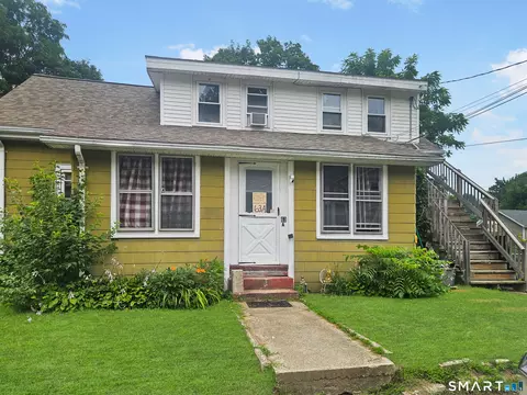 63 School St, Killingly, CT 06239 photo 3