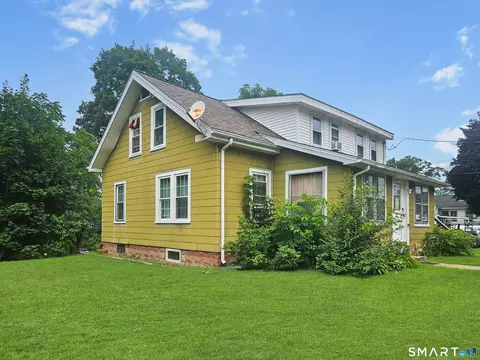 63 School St, Killingly, CT 06239 photo 1