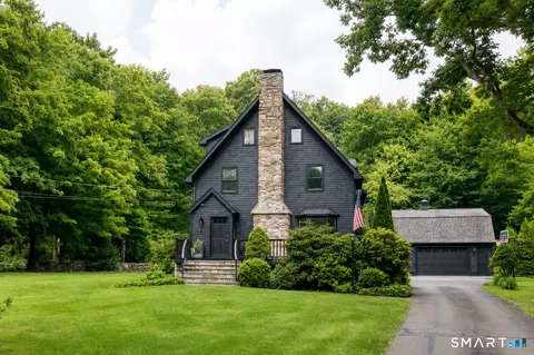 132 Perry Ave, Norwalk, CT 06850