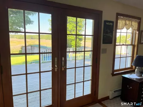 Entry Way - 118 River Rd, Madison, CT 06443 photo 1 of 1