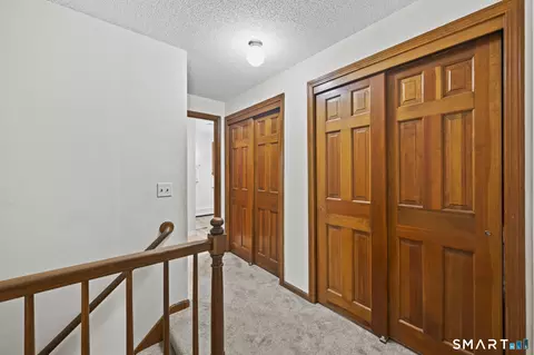 Entry Way - 40 Windmill Rd, Ellington, CT 06029 photo 2 of 3