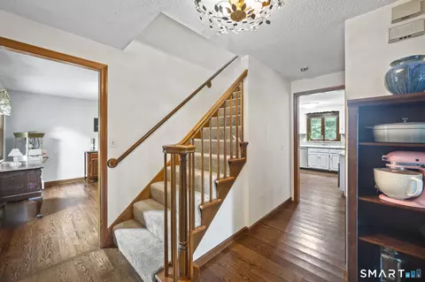 Entry Way - 40 Windmill Rd, Ellington, CT 06029 photo 1 of 3
