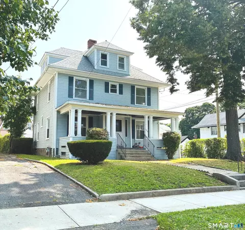 1910 Park Ave, Bridgeport, CT 06604