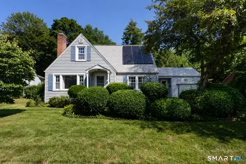 24 Sandhurst Dr, West Hartford, CT 06107