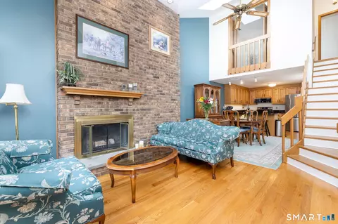 13 Ivy Ln #13, South Windsor, CT 06074