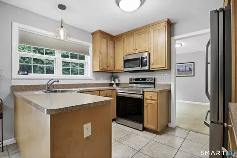 Kitchen - 13 Captain Amos Stanton Dr, Ledyard, CT 06339 photo 1 of 3