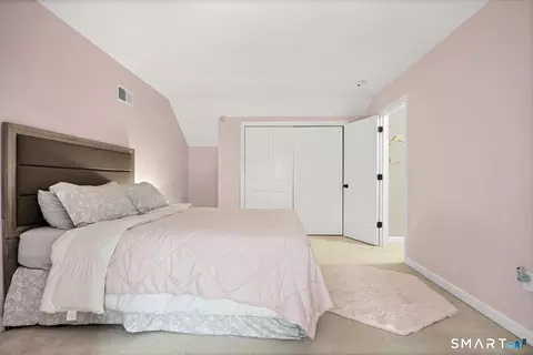 Bedroom - 13 Captain Amos Stanton Dr, Ledyard, CT 06339 photo 5 of 7