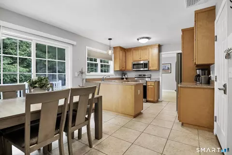 Kitchen - 13 Captain Amos Stanton Dr, Ledyard, CT 06339 photo 3 of 3