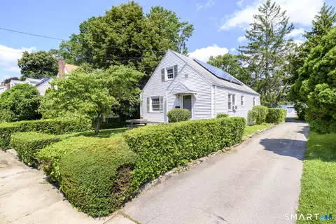9 Penzance Rd, Stamford, CT 06902