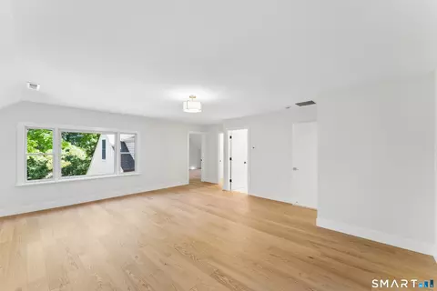 Bedroom - 22 E Woods Rd, Roxbury, CT 06783 photo 2 of 10