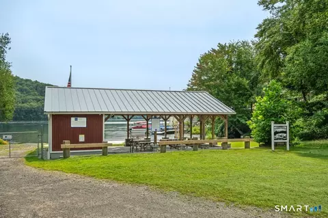 Exterior - 130 Alpine Dr, Sandy Hook, CT 06482 photo 7 of 7