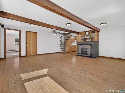 Living - 9 West Rd, Niantic, CT 06357 photo 2 of 4
