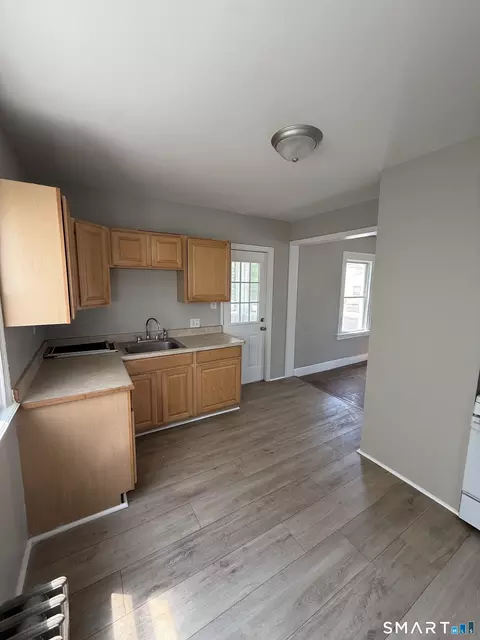 Kitchen - 304 Morse St, Hamden, CT 06517 photo 2 of 2