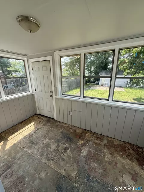 Exterior - 304 Morse St, Hamden, CT 06517 photo 3 of 5