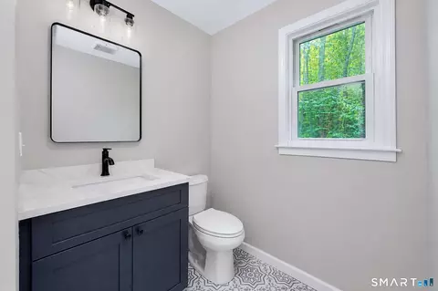Bath - 10 Leopard Dr, Sandy Hook, CT 06482 photo 6 of 6