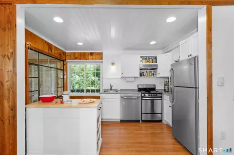 Kitchen - 12 Longview Dr, Brookfield, CT 06804 photo 1 of 3
