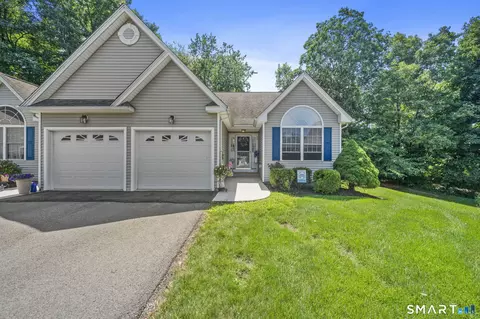 52 Forshaw Ave #52, Plainville, CT 06062
